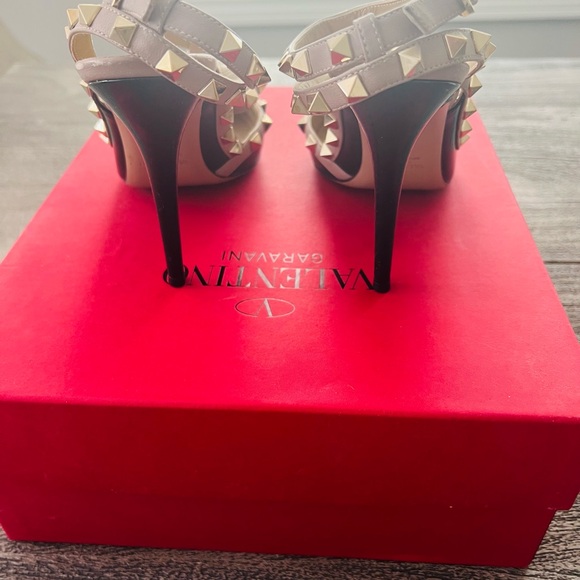 Valentino 100m rock stud slingback high heel - Picture 8 of 8